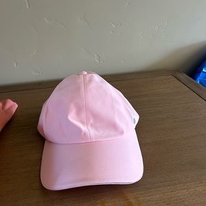 NWT pink Lululemon women’s hat